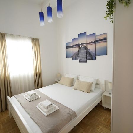 Apartments Loncar-Near Zrce Beach Novalja Kültér fotó