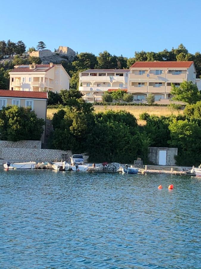 Apartments Loncar-Near Zrce Beach Novalja Kültér fotó
